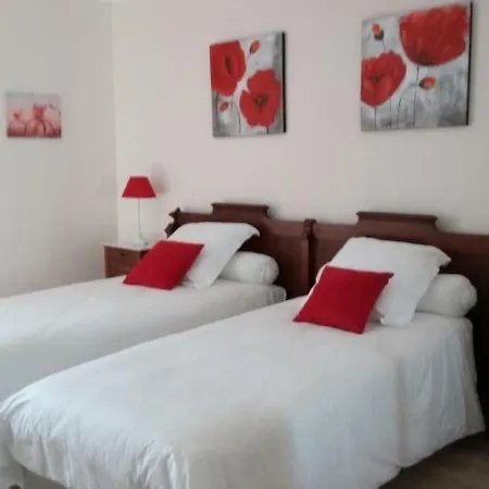 بيت للعطل House Manoir Du Clausel Cuzance